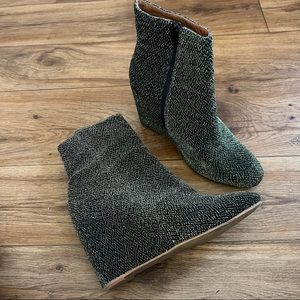 Free People Jeffrey Campbell Instant Wedge Black and Gold Shimmer Boots …